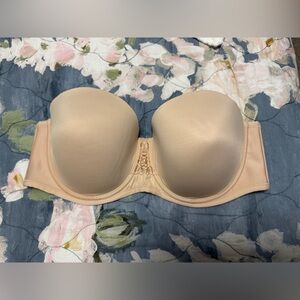 Vanity Fair | Strapless Bra in Beige | size 42C